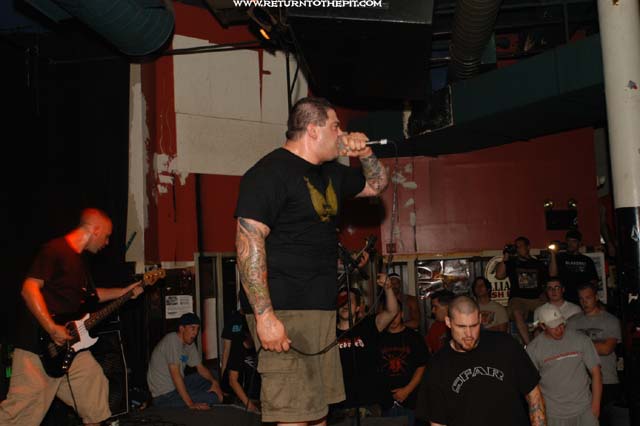 [100 demons on Aug 3, 2003 at The Met Cafe (Providence, RI)]