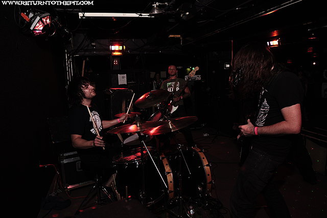 [all pigs must die on Oct 28, 2011 at Future Bar (Quincy, MA)]