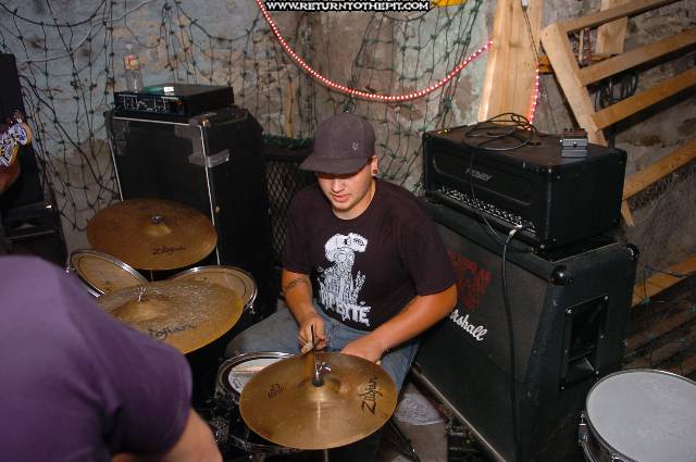 [ape shit on Aug 28, 2005 at the Library (Allston, Ma)]