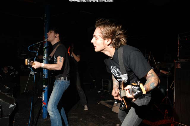 [as i lay dying on Oct 24, 2003 at the Living Room (Providence, RI)]
