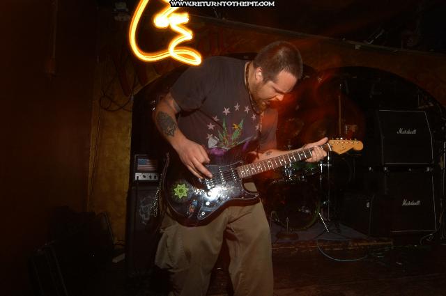 [attacking frequencies on Jun 22, 2004 at Middle East (Cambridge, Ma)]