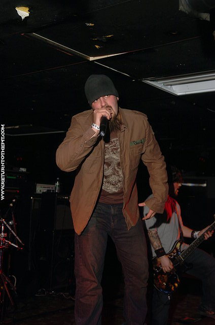 [before the rise on Mar 24, 2007 at Mark's Showplace (Bedford, NH)]