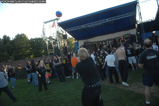 [joey belladonna on Aug 18, 2007 at Haverhill Stadium (Haverhill, MA)]