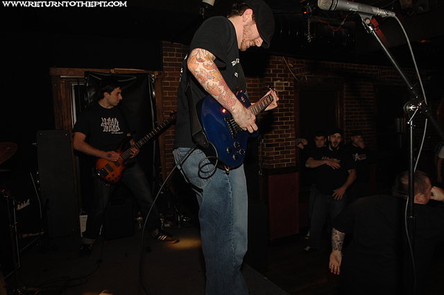 [betrayed by all on Nov 25, 2007 at Dover Brick House (Dover, NH)]