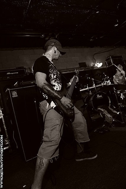 [blades of indica on Jun 3, 2010 at Rocko's (Manchester, NH)]