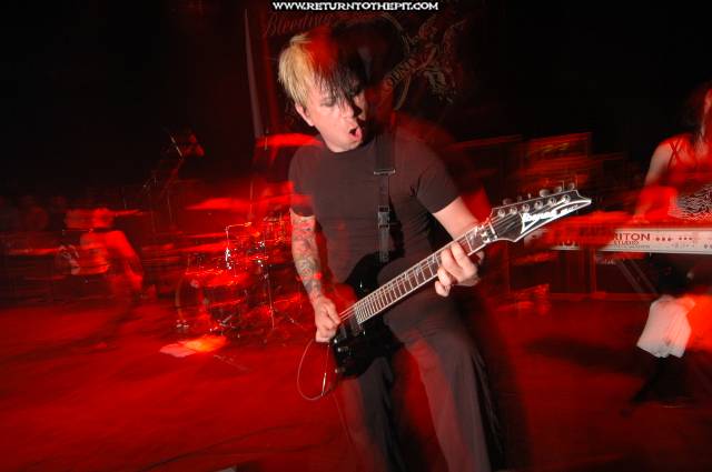 [bleeding through on Apr 23, 2005 at the Palladium - main stage (Worcester, Ma)]