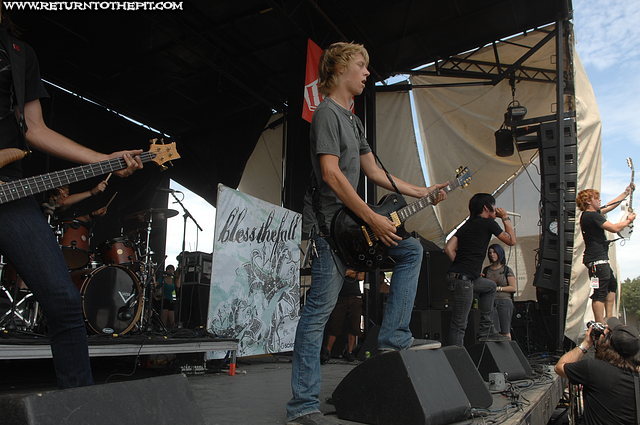 [blessthefall on Aug 12, 2007 at Parc Jean-drapeau - Lucky Stage (Montreal, QC)]