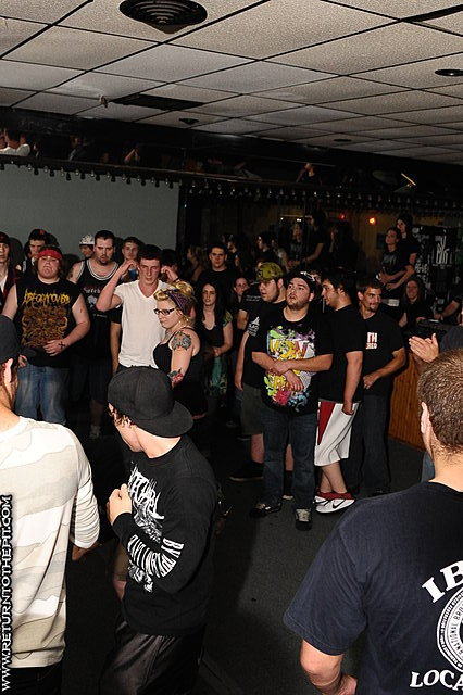 [bury your dead on Jun 11, 2009 at Rocko's (Manchester, NH)]
