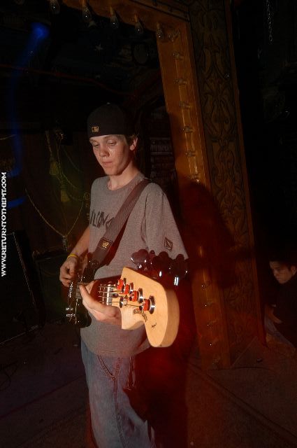 [cavour on Aug 14, 2005 at Ralph's Chadwick Square Rock Club (Worcester, MA)]