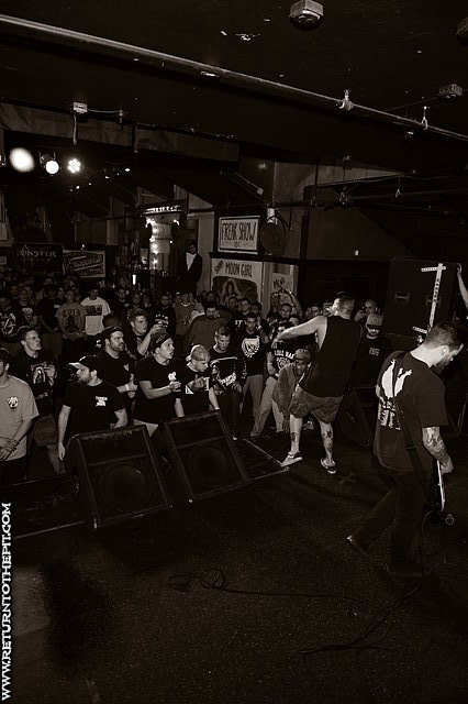 [cruel hand on Apr 18, 2014 at the Palladium - Secondstage (Worcester, MA)]