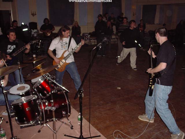 [deadeyesunder on Mar 1, 2003 at Bitter End Fest day 2 - Civic League (Framingham, MA)]