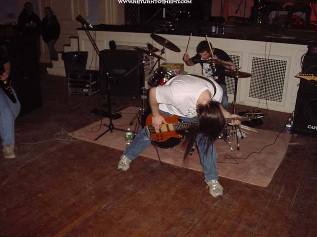 [deadeyesunder on Mar 1, 2003 at Bitter End Fest day 2 - Civic League (Framingham, MA)]