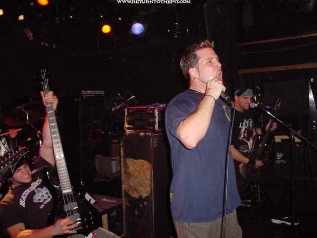 [diecast on Oct 31, 2002 at Don Hill's (NYC, NY)]