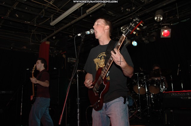 [dissector on May 25, 2006 at Bill's Bar (Boston, Ma)]
