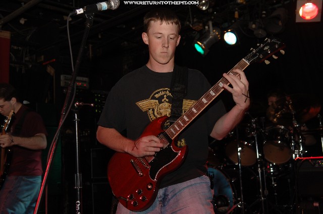 [dissector on May 25, 2006 at Bill's Bar (Boston, Ma)]