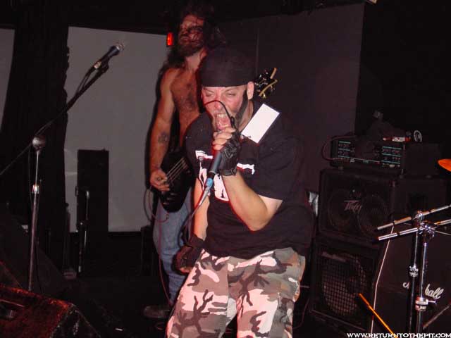 [distrust on Sep 14, 2002 at Club 125 (Bradford, Ma)]