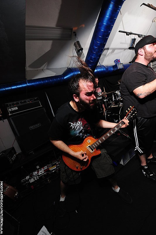 [dysentery on May 21, 2011 at PT-109 (Allston, MA)]