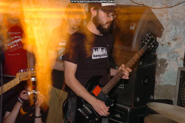 [elder moose on Apr 20, 2005 at the Library (Allston, Ma)]