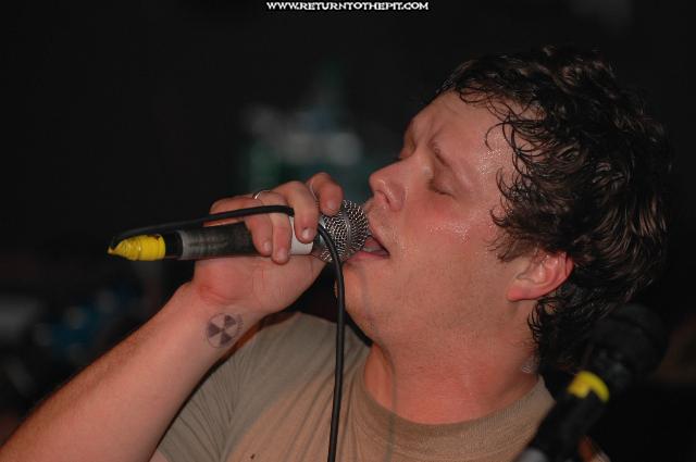 [emery on Feb 3, 2005 at the Bombshelter (Manchester, NH)]