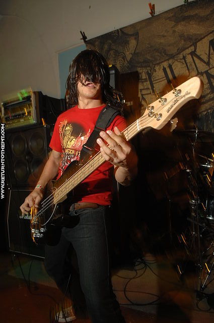 [face full of shotgun on Feb 20, 2007 at QVCC (Worcester, Ma)]