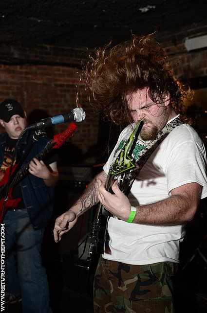 [forced asphyxiation on Oct 6, 2012 at Tobacco Road (New York, New York)]