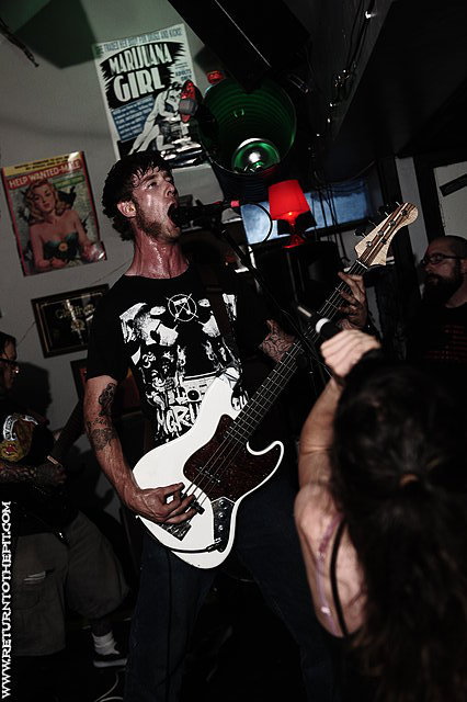 [fuck the facts on Jul 20, 2011 at PT-109 (Allston, MA)]