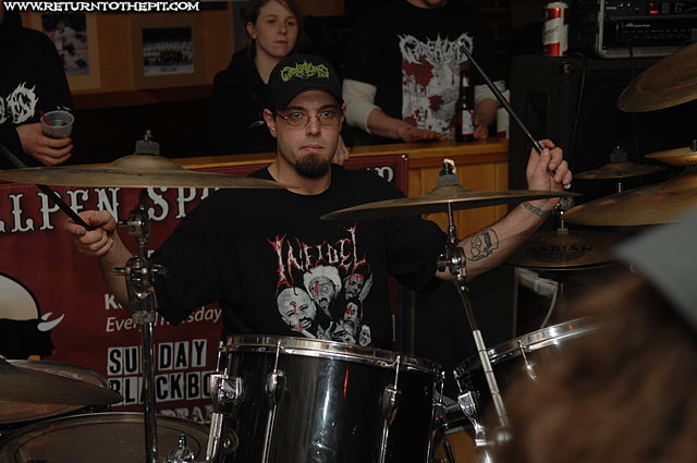 [goreality on Dec 29, 2007 at the Bullpen (New Bedford, MA)]