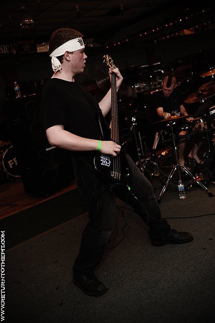[hyenafeast on Aug 11, 2009 at Rocko's (Manchester, NH)]