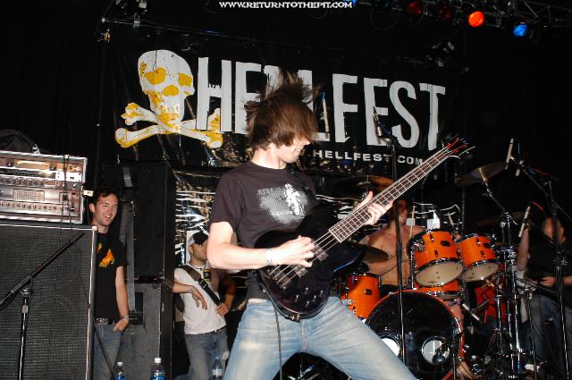 [it dies today on Jul 25, 2004 at Hellfest - Trustkill Stage (Elizabeth, NJ)]