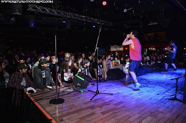 [internal rot on May 25, 2014 at Baltimore Sound Stage (Baltimore, MD)]