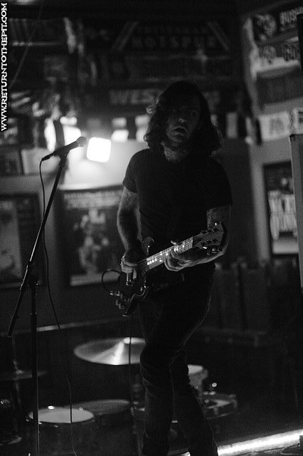 [kyoty on Dec 3, 2015 at the Shaskeen Pub (Manchester, NH)]