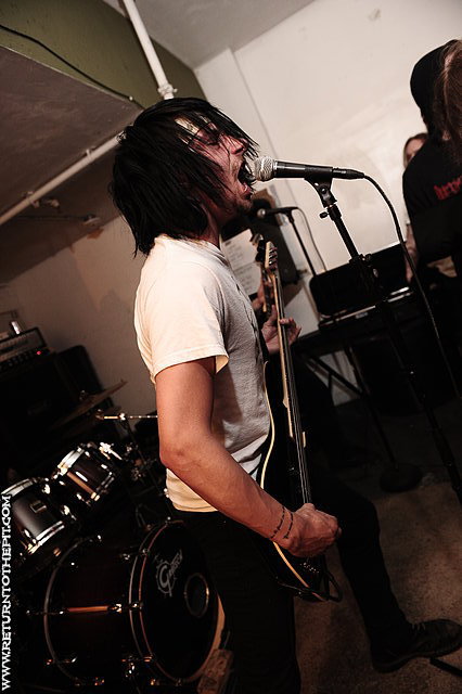 [led to the grave on Mar 30, 2012 at What We Talk About When We Talk About Partying (Allston, MA)]