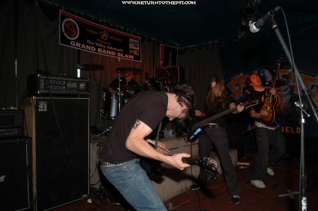 [ligeia on Sep 26, 2004 at Fat Cat's (Springfield, Ma)]