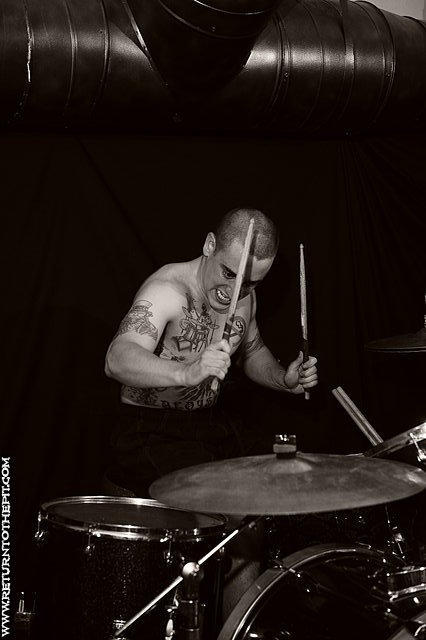 [living void on Aug 17, 2011 at PT-109 (Allston, MA)]