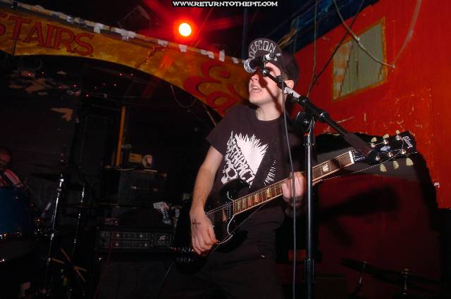 [nothing but enemies on Dec 27, 2005 at Middle East (Cambridge, Ma)]