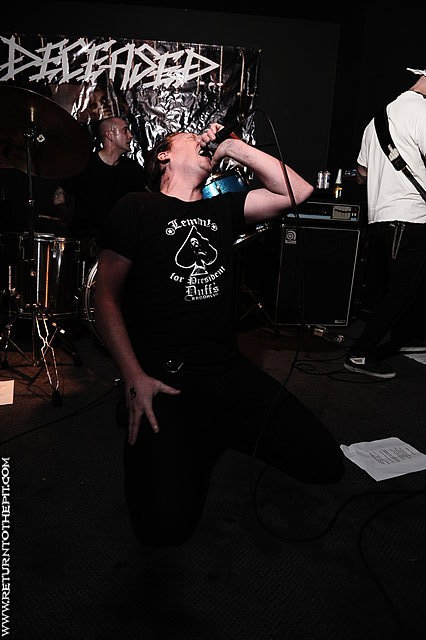 [nothing but enemies on Apr 16, 2010 at O'Briens Pub (Allston, MA)]