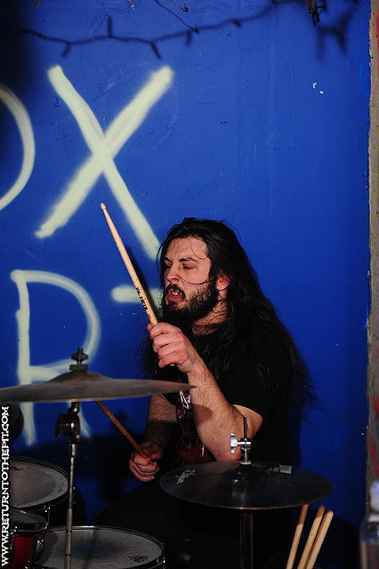 [obsidian tongue on Dec 9, 2011 at Box Fort (Allston, MA)]