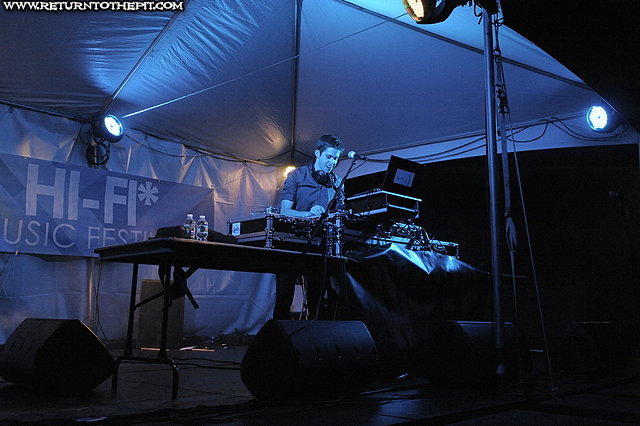 [olik from berlin on May 7, 2011 at The Great Lawn (Durham, NH)]