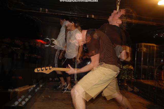 [on broken wings on Oct 5, 2003 at the Bombshelter (Manchester, NH)]