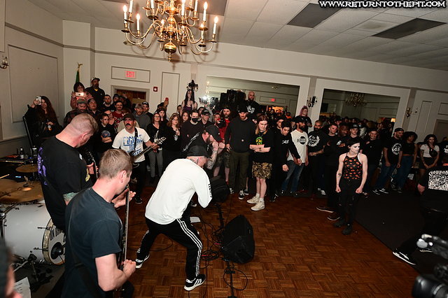 [on broken wings on Apr 23, 2022 at Sons Of Italy (Hingham, MA)]