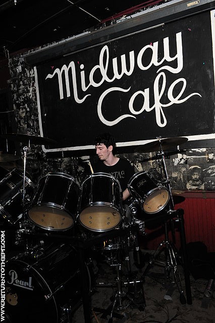 [oneiric realm on Feb 26, 2011 at Midway Cafe (Jamacia Plain, MA)]