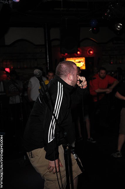[pitfall on May 9, 2009 at Club Hell (Providence, RI)]
