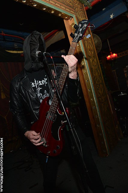 [plagues on May 15, 2014 at Ralph's (Worcester, MA)]