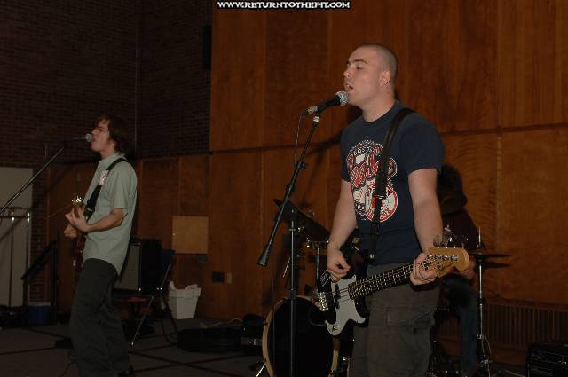 [proper hooligans on Apr 15, 2006 at Stratford Rm - MUB (Durham, NH)]