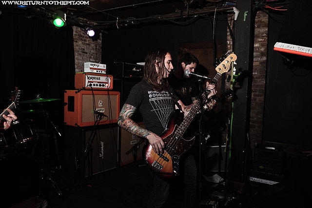[riff cannon on Oct 9, 2011 at Great Scott's (Allston, MA)]