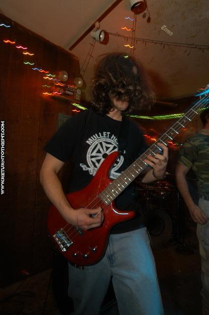 [shadows of the unseen on Apr 1, 2004 at O'Briens Pub (Allston, Ma)]