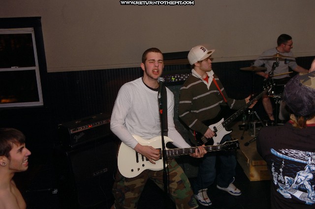 [shoot your wounded on Mar 17, 2006 at Tiger's Den (Brockton, Ma)]