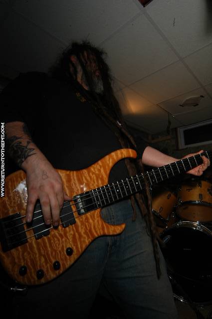 [sulaco on Mar 25, 2005 at the Library (Allston, Ma)]