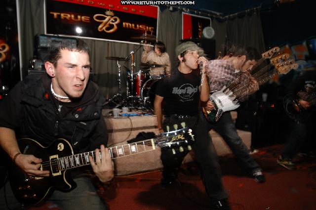 [as she dies on Dec 21, 2003 at Fat Cat's (Springfield, MA)]