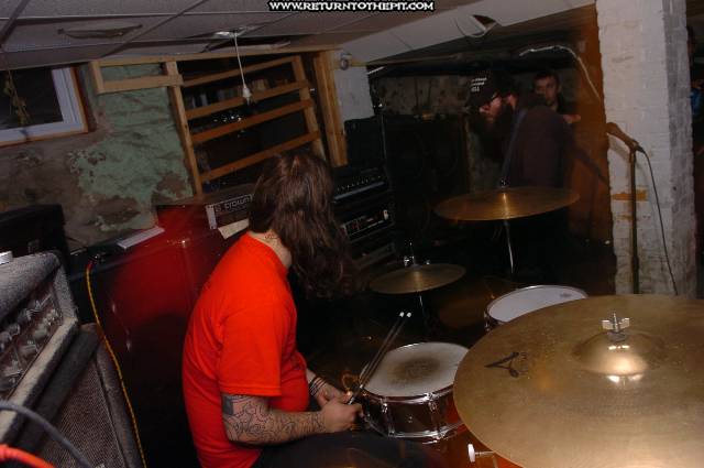 [the body on Apr 29, 2005 at the Library (Allston, Ma)]